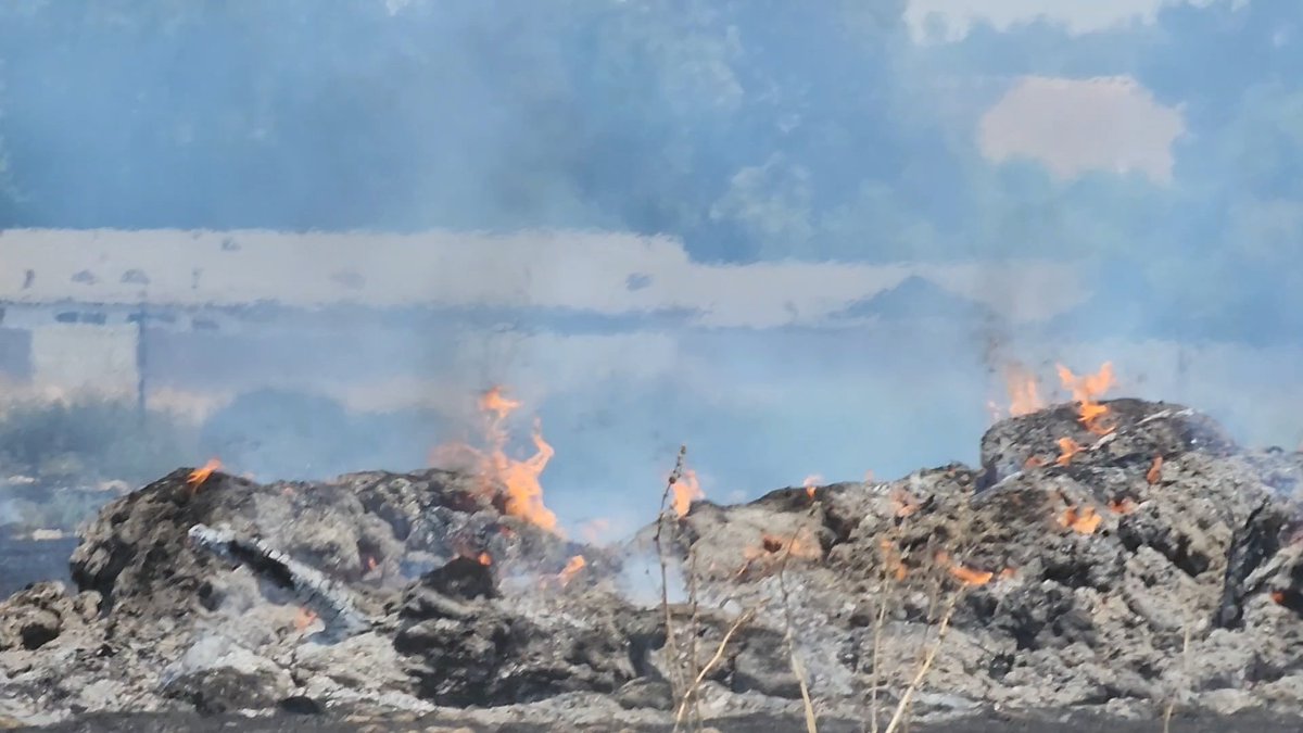 KernFiregraph's tweet photo. Some pictures from on scene the #HartFire https://t.co/kAL3lLF3wE
