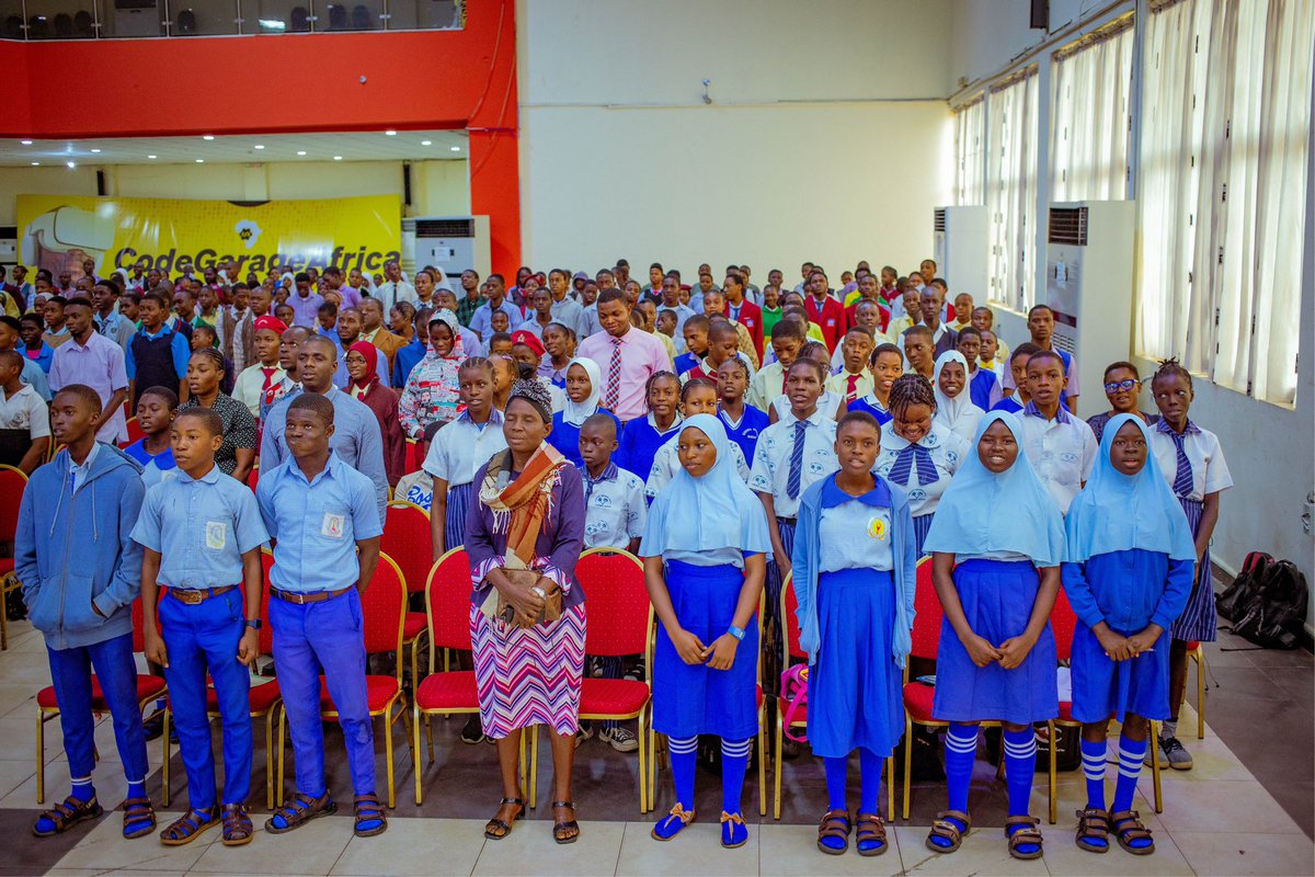 CodegarageA's tweet image. We are excited about the start of the 1000 Lines of Code initiative in partnership with the @oyostategovt 386konsult and Zeeh Africa 

We look forward to training these students further in the next 4 days.

#1000LinesofCode #CodeGarageAfrica #386konsult #ZeehAfrica