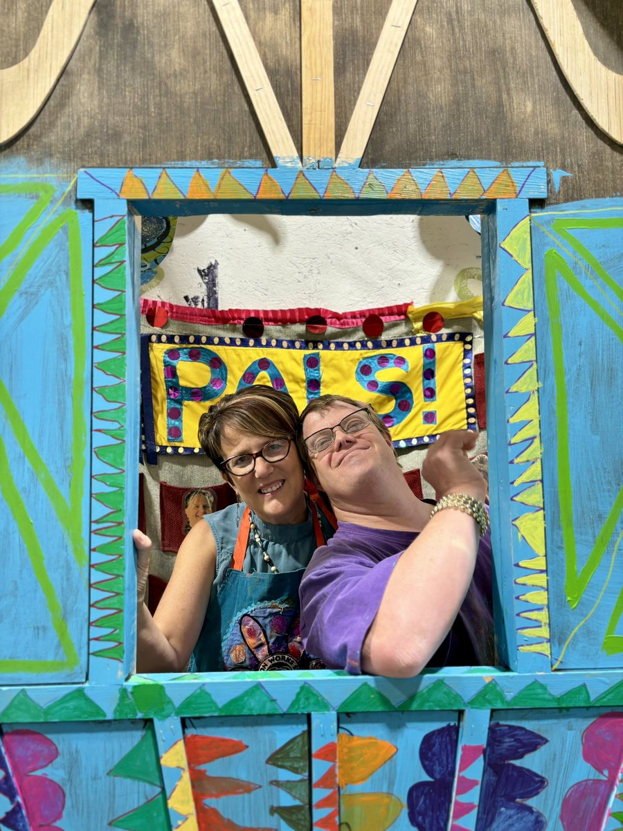 BGStorytelling's tweet image. Our team has been in the field at passion work studio as part of our funded partnership with the Sugar Bush Foundation 

How does the studio grow a creative economy? Foster inclusive communities? Cultivate collaborations?  Stay tuned as we answer these questions in story form.