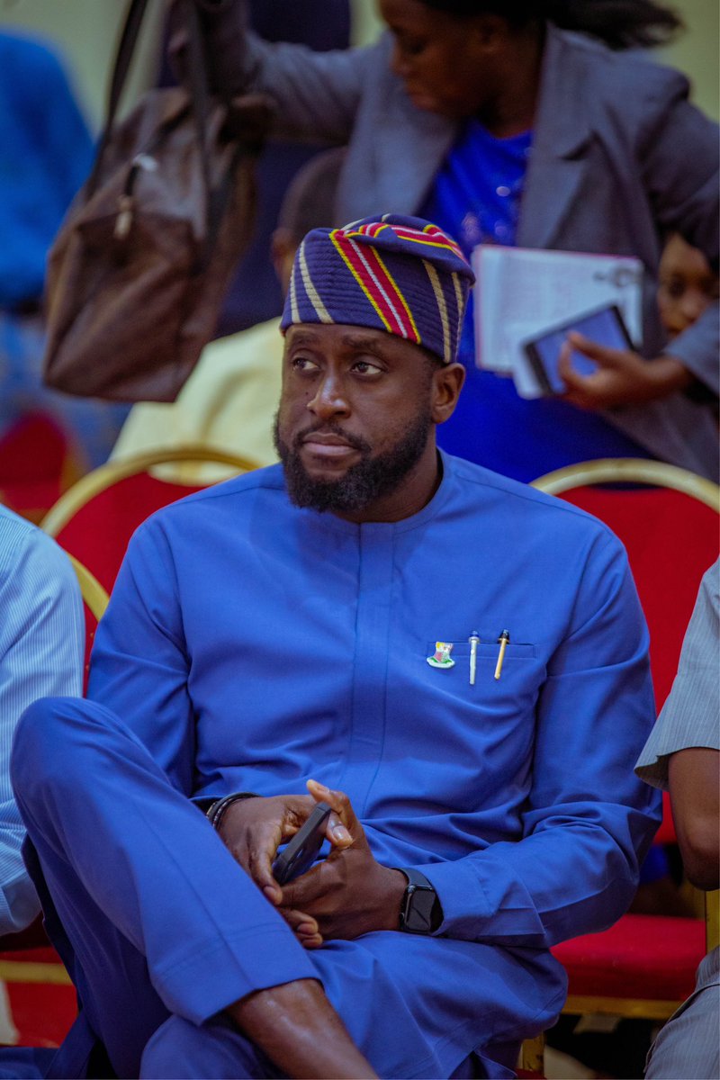 CodegarageA's tweet image. Shout out to all the dignitaries of the #oyostategovernment @oyostategovt who came in for the #flagoff of 1000 Lines of Code.

The E.A to the Executive Governor, Ogedengbe Idowu and the DG Oyo state, Oludolapo Ajanaku

#1000LinesofCode #CodeGarageAfrica #386konsult #ZeehAfrica