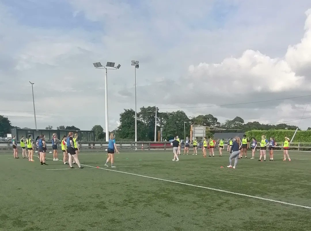 CiaraMaher8's tweet photo. Midlands girls already at week 4 of their summer programme
@NiallKane4 @bernardwestman @ciarafaulkner
@leinsterrugby #neverstopcompeting https://t.co/pVuPeB9cT4