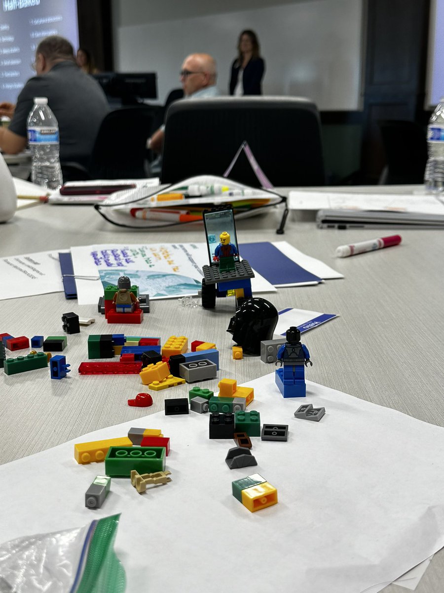 VHSRoom109's tweet photo. Day #1 learning from @startlandedu with @CiaThs was a great success! We engaged with the Design Thinking model in an effort to inspire &amp; lead our students when we get back to our classrooms! #isdstrong #FACS #teacherlife @ISDSchools @Vanhorn_falcons https://t.co/1fga0voO9x