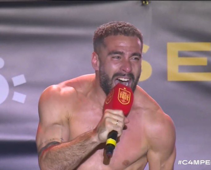 (fan) Danik tweet media