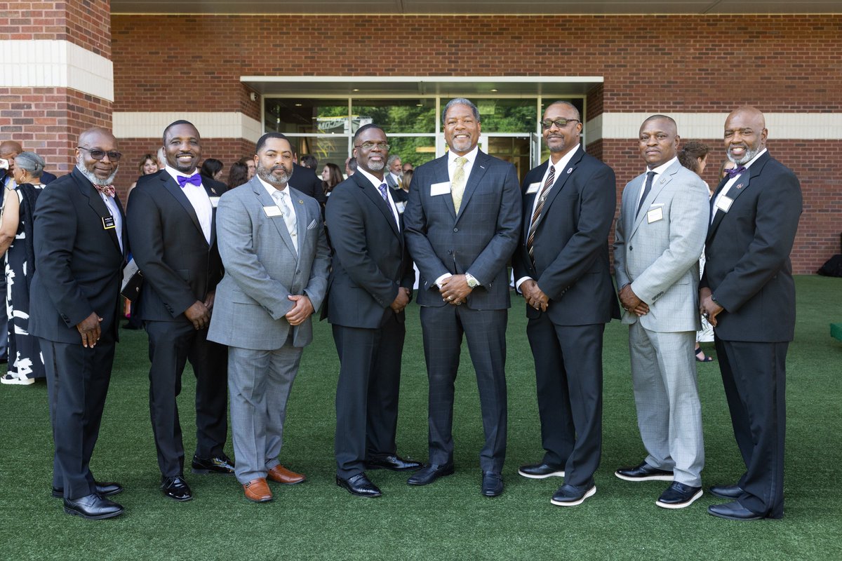 AppState_FB's tweet image. Congrats to @AppState_FB alum Steve Wilks (@ScoreonD) for being recognized with the Outstanding Service Award at @AppState’s Alumni Awards Gala!