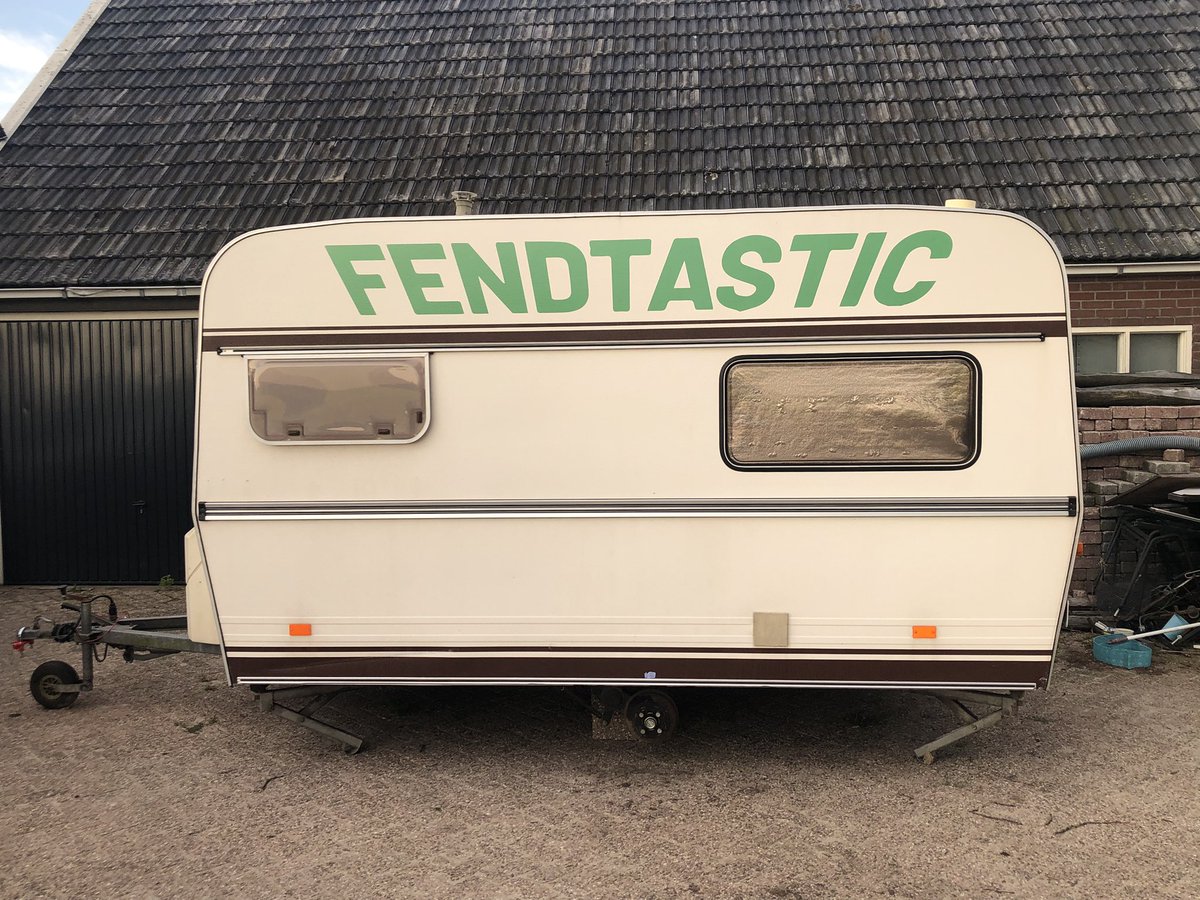 DanielleCT86's tweet photo. Bijna zo ver!! Aftellen .. laatste voorbereidingen doen en de caravan inpakken voor de @zwartecross #Fendt #Fendtastic https://t.co/qnPU9VnKYx