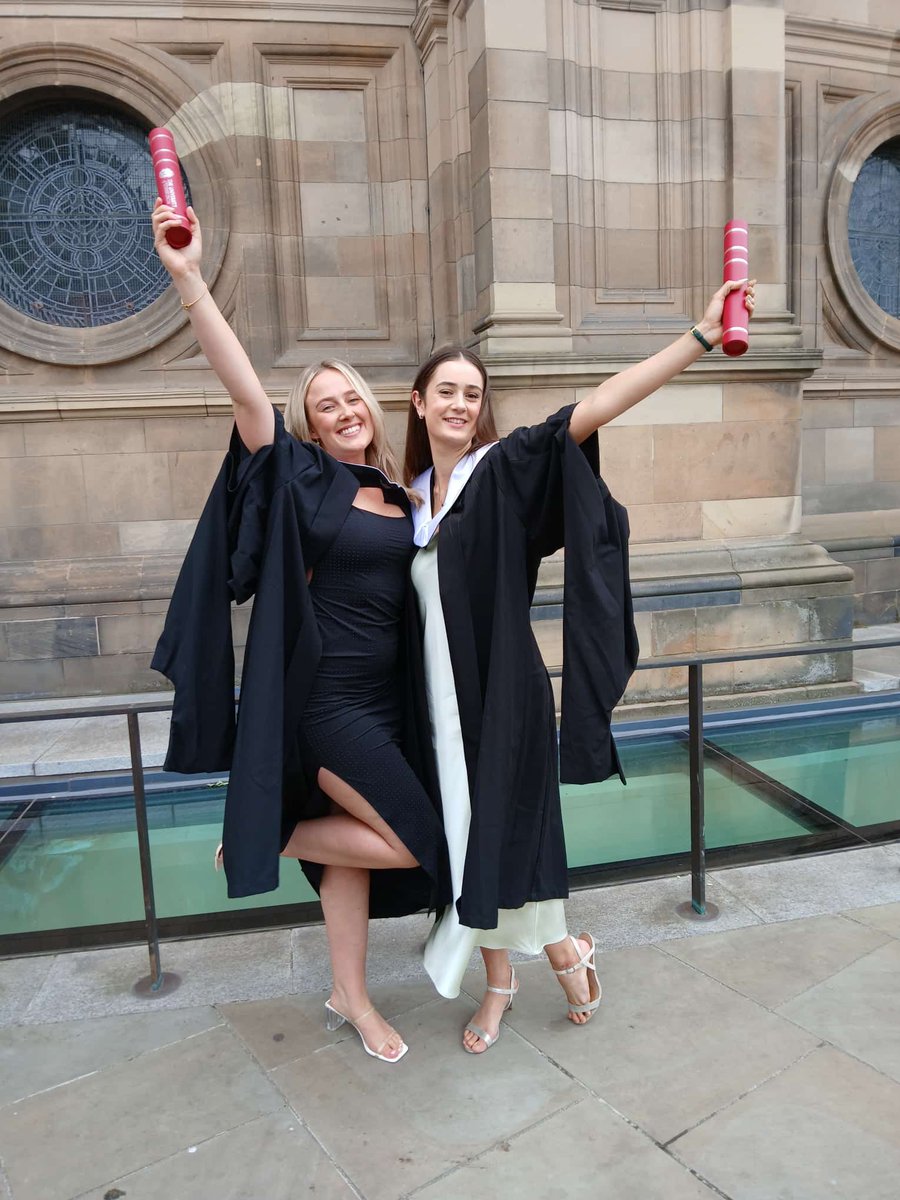 missbduff19's tweet photo. Onto the next chapter 🎓💚@MorayHouse #universityofedinburgh #2024graduate https://t.co/TTyRmvDPnK