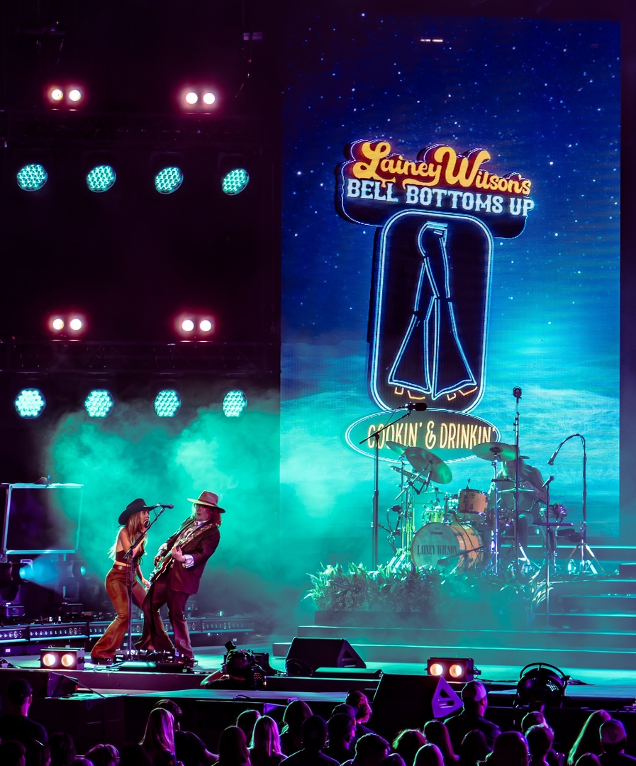 ElationPro's tweet photo. Elation Lights Up Raw Cereal’s Spectacular Designs for Two of Country Music’s Biggest Stars, Morgan Wallen and Lainey Wilson, using Elation's Proteus Razor Series.
Photos: Courtesy of Raw Cereal
#Elationlighting #Morganwallen #Laineywilson #lightingdesign #stagelighting https://t.co/kswQ8GTb6d