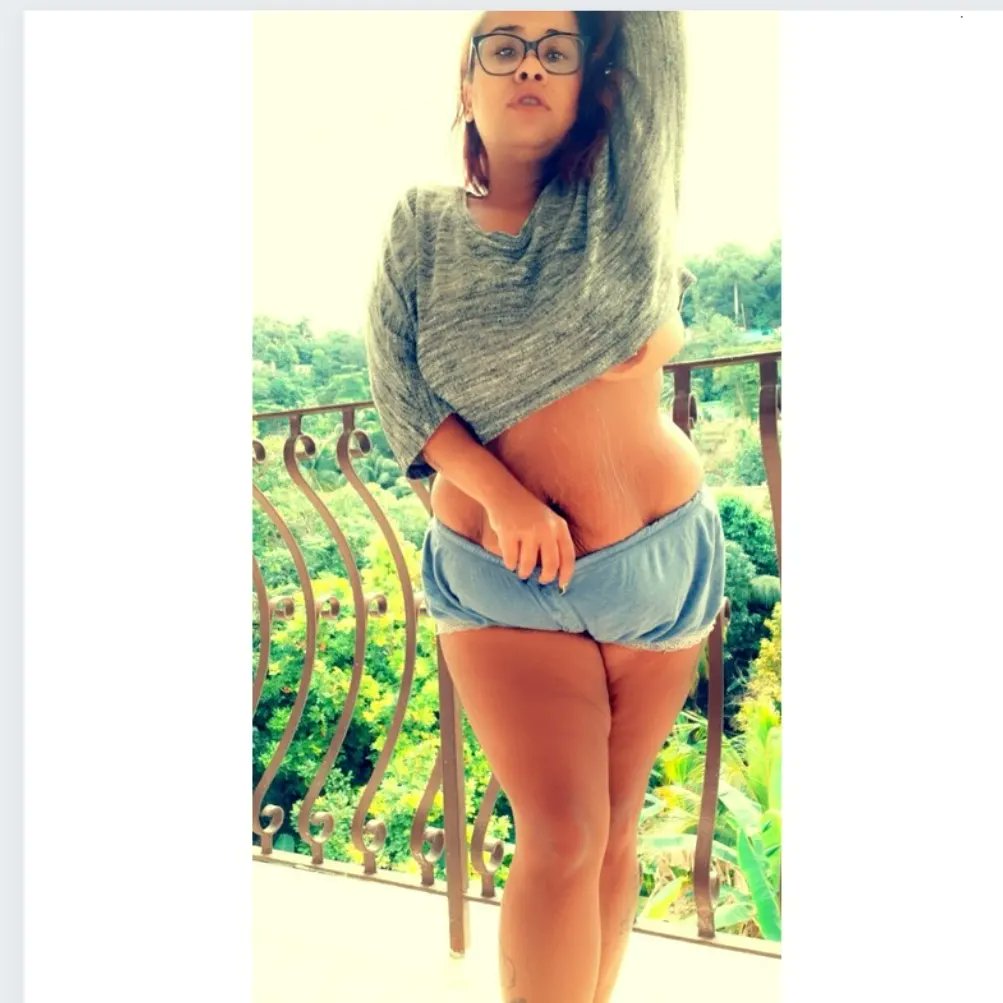 TrinityMonroe1's tweet photo. Vote for @TrinityMonroe1 in the MV Contest Summer Vibes Contest @manyvids https://t.co/fN9WZzxpZs https://t.co/tHLW7edfXC