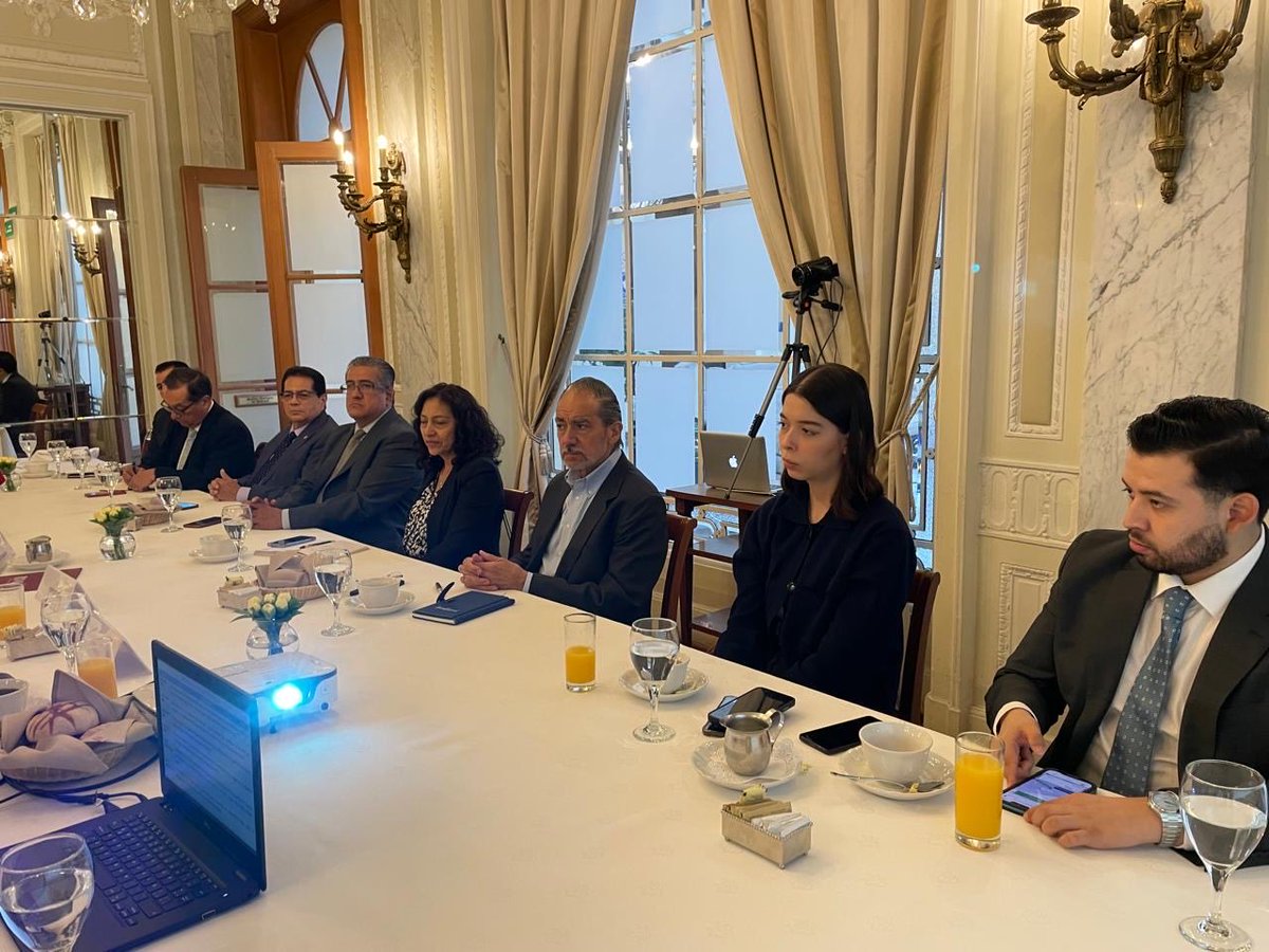 Julio 15, 2024. Con la presencia Ana Ma. Kudisch, 1a VP de la BMA, se llevó a cabo la presentación sobre el “Proceso Legislativo de la Ley General de Aguas” a cargo del Dip. Rubén Muñoz, en la Comisión de Medio Ambiente de la BMA, que coordina Lourdes Hernández. Enhorabuena.