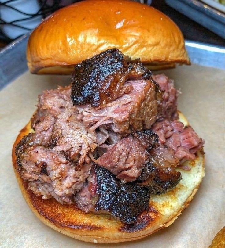 Eatinerni tweet media