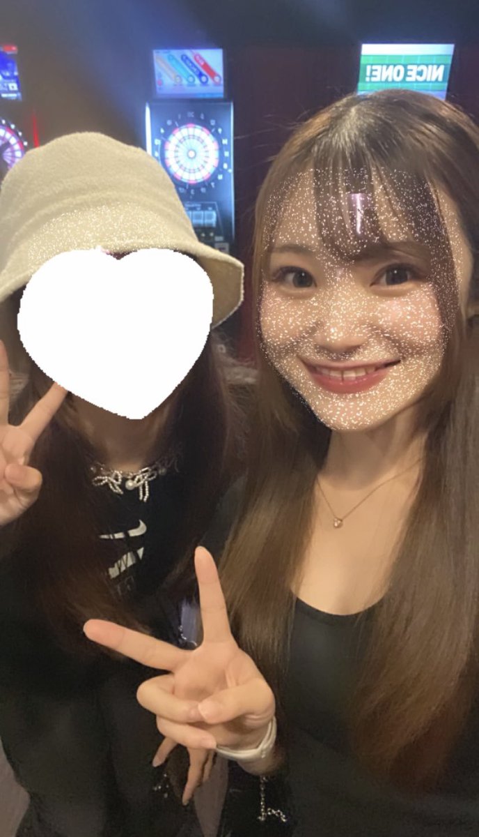 久々ダーツ楽しい🎯🎯🎯

一緒に投げたお姉さんが帰る前にフォロワーさんだって事を教えてくれました🥺🩵
また一緒に投げたいな〜🫶🏻