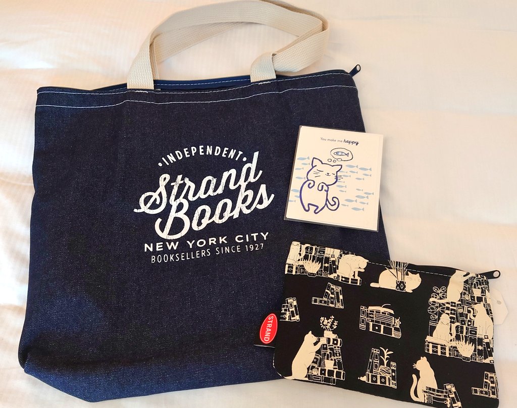 tatsupee's tweet photo. ๐ Strand Book Store
#StrandBookStore
่ชๅ็จใซใใผใใใใฐโฆ
็ธๆนใๅ็ฃใซใใผใโฆ
ใใจใใกใใปใผใธใซใผใโฆ
ใ่ฒทใใพใใ๐
#2407ChiNyc https://t.co/TqLR6rYhrG
