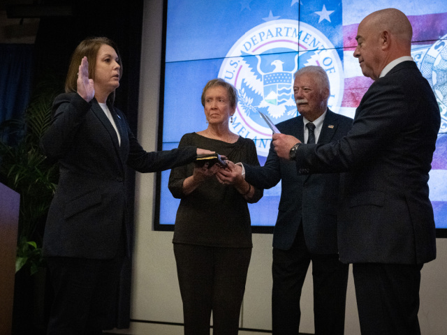 judymorris3's tweet photo. Secret Service Director #KimberlyCheatle Who Previously Worked at Pepsi Faces Calls to Resign After Attempted Assassination of Trump

She should resign because she's incompetent and has blood on her hands.  The buzz is that she is a #JillBiden hire who as our fake unelected president has made a ton of woke hires. 

https://t.co/qn87QvXB1M