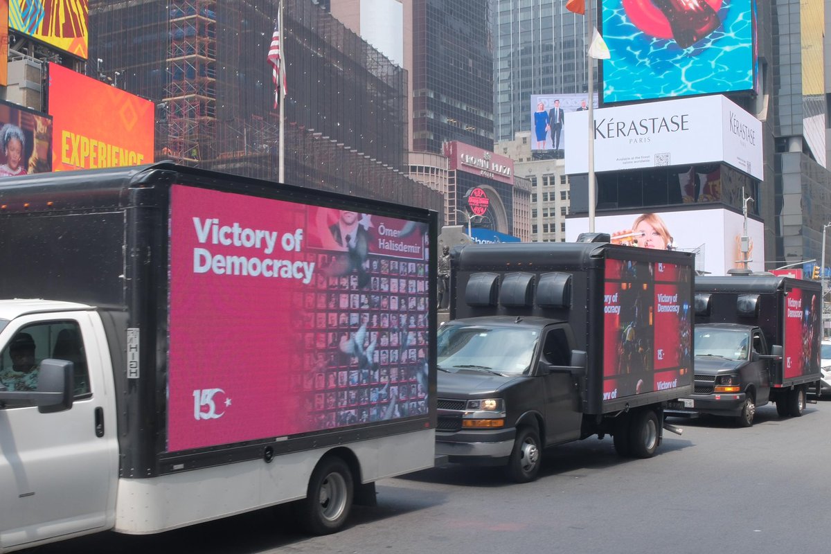 Communications's tweet photo. Under the coordination of the Presidency's Directorate of Communications and as part of the July 15 Democracy and National Unity Day events, trucks reading "Victory of Democracy" and featuring the Turkish flag, as well as visuals depicting the coup attempt, traveled around the United States.