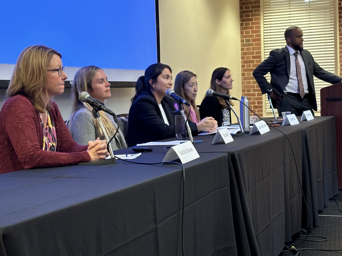 IHEPTweets's tweet photo. #ICYMI Team IHEP presented at #SFARN2024 about how researchers are using the #EquitableValueExplorer to uncover fresh insights into the economic returns of higher ed. Check out our new research series: https://t.co/utGMUnCBQ2 https://t.co/rYtFWTNyR1