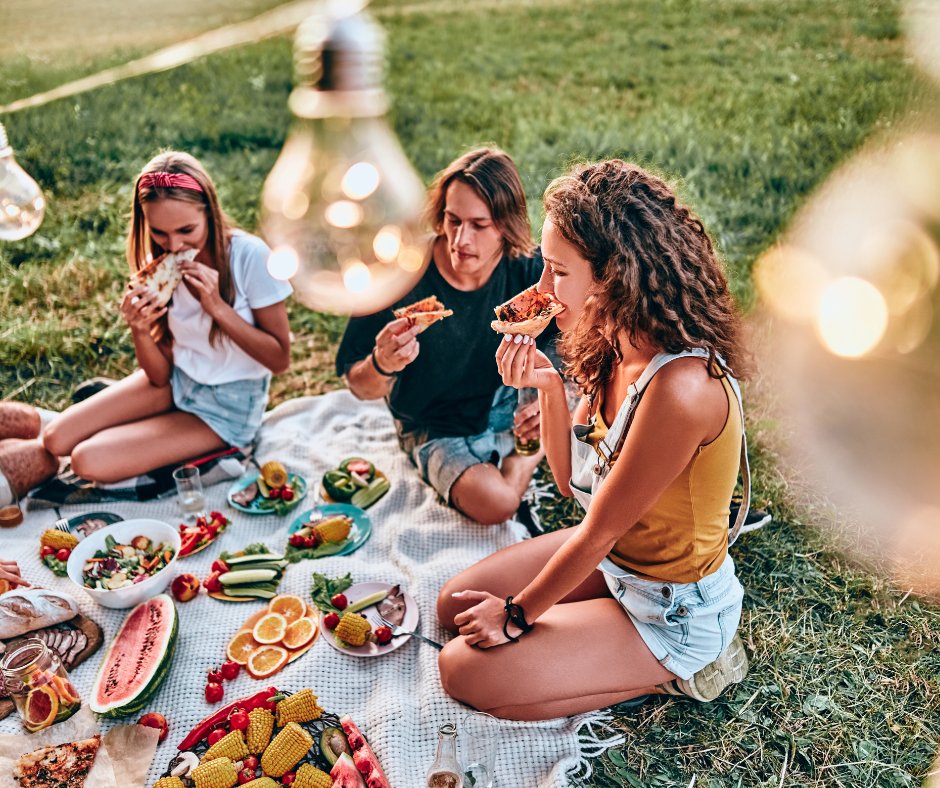 PropertyMia's tweet photo. July is National Picnic Month! 🧺☀️ There's no better time to explore the beautiful parks and green spaces Birmingham has to offer. Pack your favourite snacks, grab a blanket, and enjoy the sunshine with family and friends. 🌳🍓
#NationalPicnicMonth #BirminghamLiving #MIAPicnicPe https://t.co/NKInbTkqLo