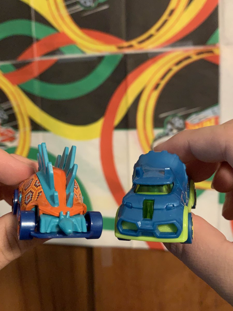 dailyhotwheels's tweet photo. HAPPY 100TH POST! 🥳🎉
Thanks for joining me in capturing my evergrowing Hot Wheels collection, for Day 100 I have the 2023 Street Beasts 5-Pack! This pack contains Scorpedo, Motosaurus, HW Tricera-Truck, TURTOshell, and Sharkruiser. I love this pack :3
#hotwheels #streetbeasts https://t.co/VaXPDuEqBZ