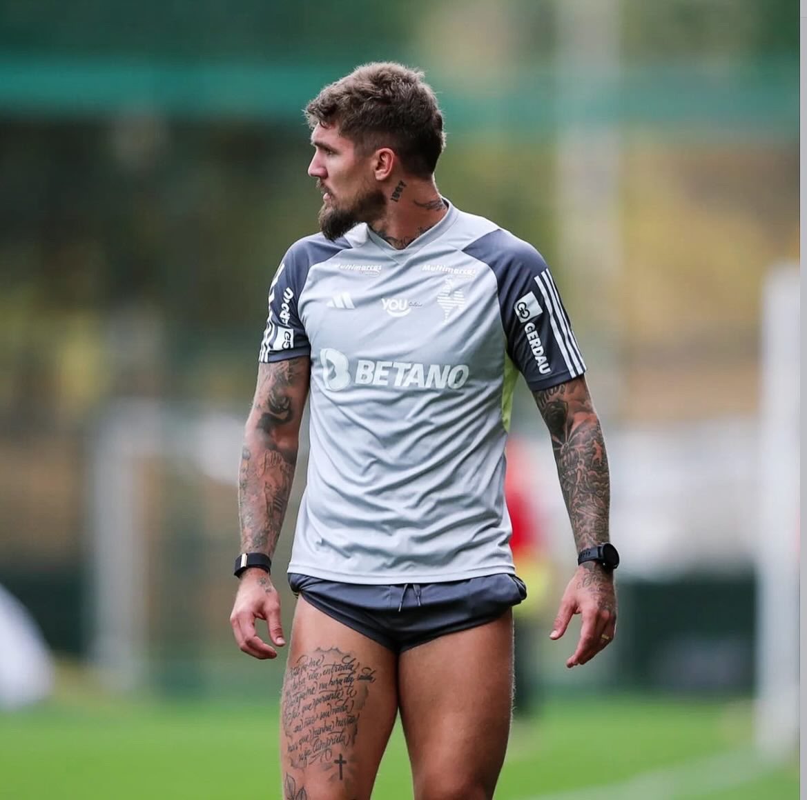Lyanco's tweet photo. 🖤🤍🦍⏳ @Atletico https://t.co/zLKWyTrGAp