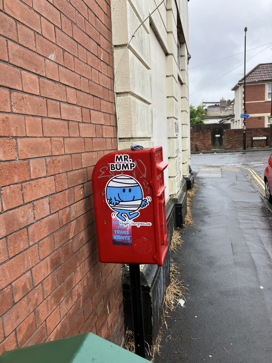 SowTomorrow's tweet photo. @bringitonskippy my local postbox now looks like this - and it wasn’t me who did it! 😍 https://t.co/0hyU0vqkVF