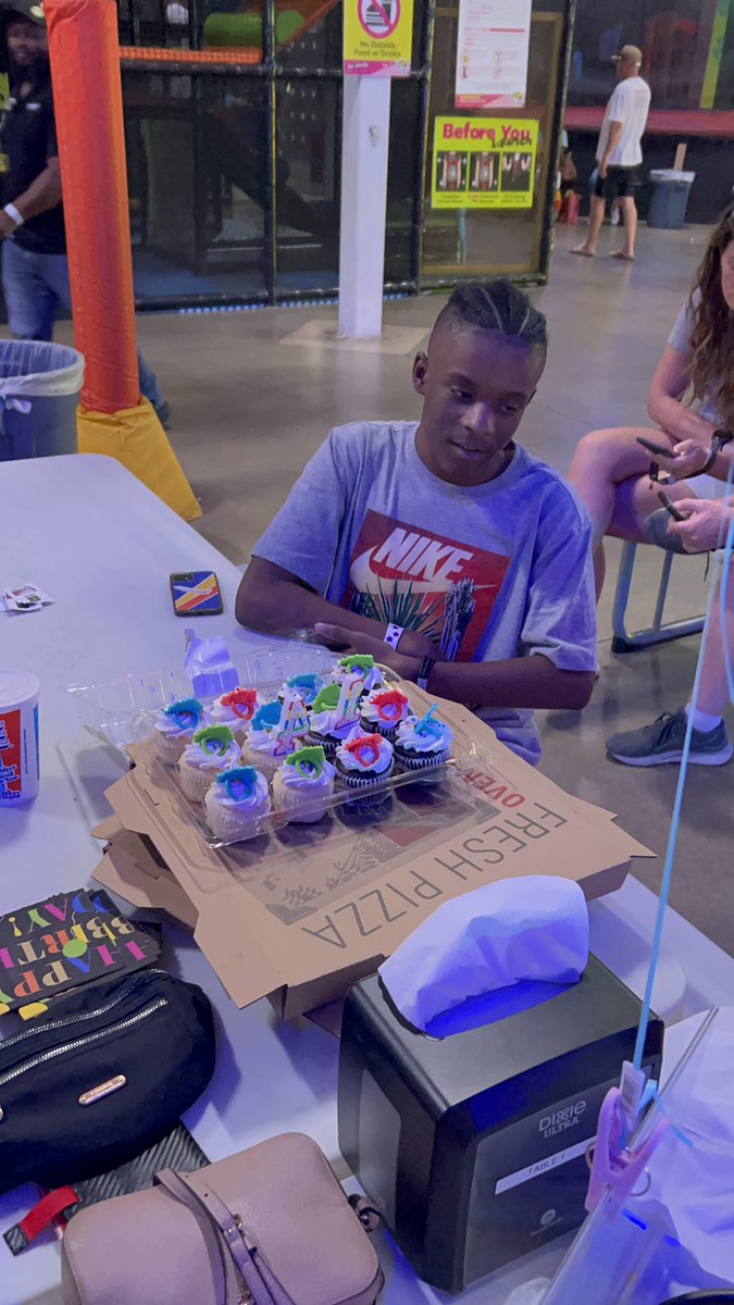 Bobby Jones tweet media