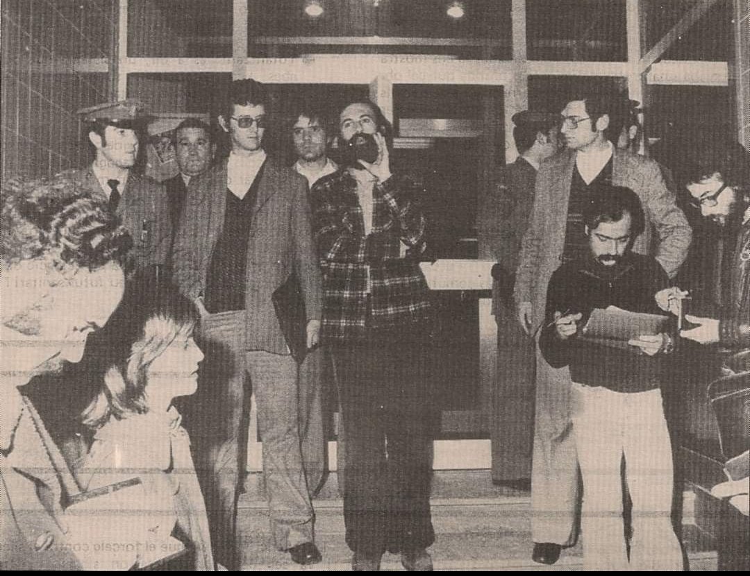 DavidEbri3's tweet photo. @LamineeYamal @leomessisite @PacoClos @SEFutbol @ChampionsLeague @s Estos días se habla de inmigración en el barrio, recordar a todo el mundo que en los 70/80 los imigrantes del barrio eran nuestros padres, llegados de todas partes de España.  El mundo se ha globalizado y las personas también, @LamineeYamal un ejemplo para todos.
⤵️ Sigue el hilo https://t.co/FqNBUEcbG2