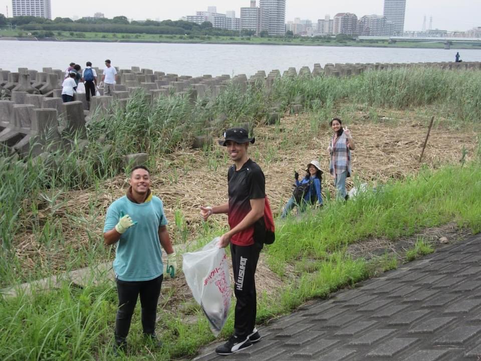 RiverCleanUpTKY's tweet photo. More pics!
#tokyoriverfriends #rivercleanup #plogging #cleanup #trashtag #plogger #dontlitter #ゴミ拾い #ボランティア #ビーチクリーン #beachclean #garbagepickup #litterpicking #ポイ捨て禁止 #プロギング #環境問題 #環境保護 #sdgs #クリーンアップ #夢拾い #ごみ拾い #リバークリーン https://t.co/icGbWU4k1k