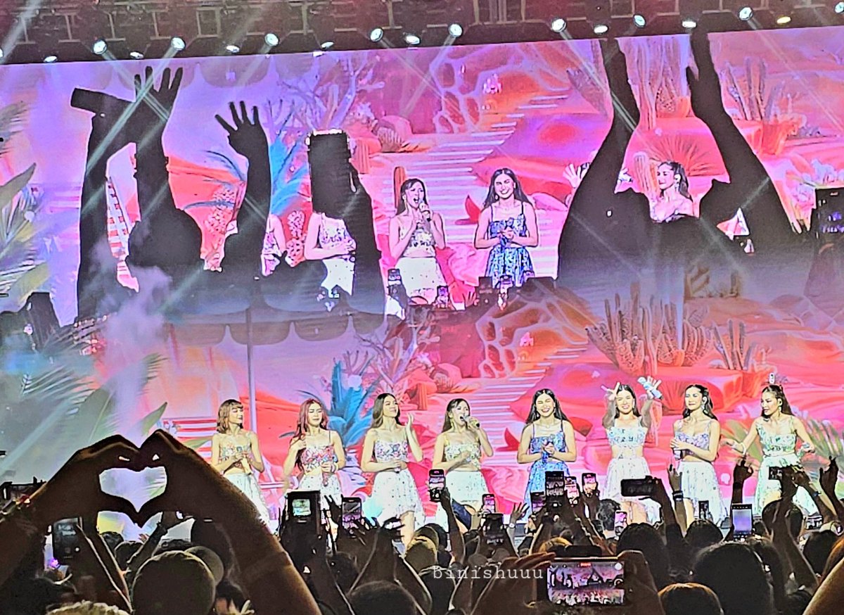 binishuuu's tweet image. Walo hanggang dulo ♾️

namiss ko kaagad sila 😭

#BINI