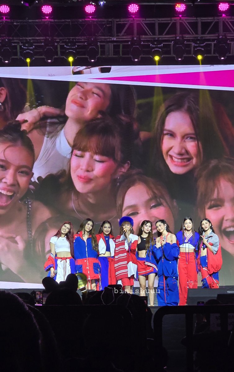 binishuuu's tweet image. Walo hanggang dulo ♾️

namiss ko kaagad sila 😭

#BINI