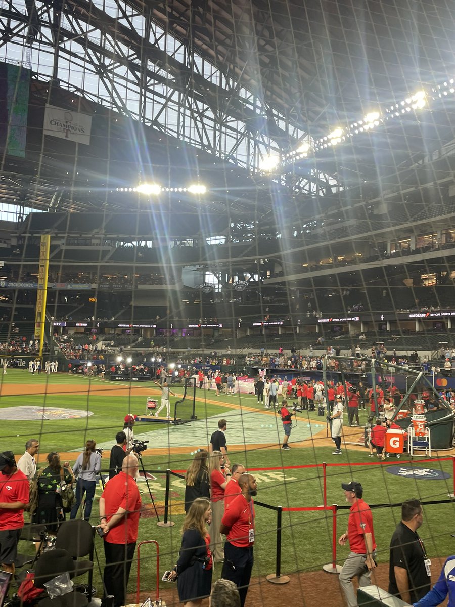 diamondreport_'s tweet photo. #ASGWeek #HomeRunDerby https://t.co/dlsMPu9mQ5