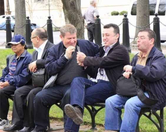 Pensilvanya’da hainlerin dizinin dibinde soluğu alanlardan dinleyecek bir şeyimiz yok.