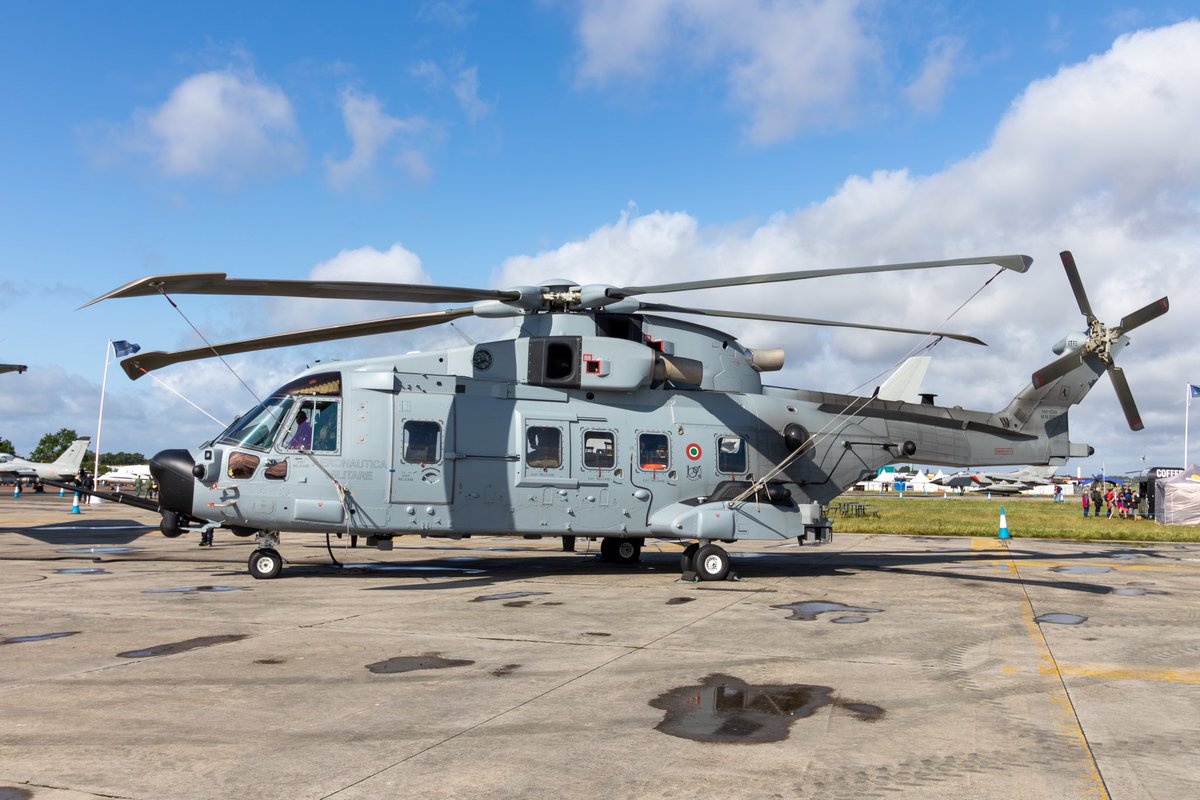 AW101CoUK's tweet photo. It’s almost @airtattoo time. Here’s a @ItalianAirForce #HH101 on static display at #RIAT23
#EH101 #AW101 #MerlinMonday #avgeek #airshow https://t.co/HRb5OhMN4f