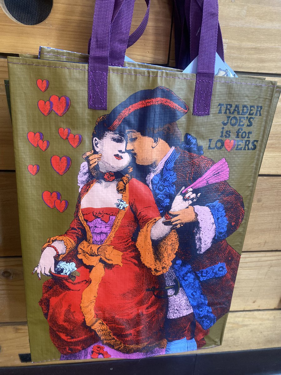 epelp1es's tweet photo. just found the cutest bag ever at trader joes im so happy https://t.co/20X1QgBVvf