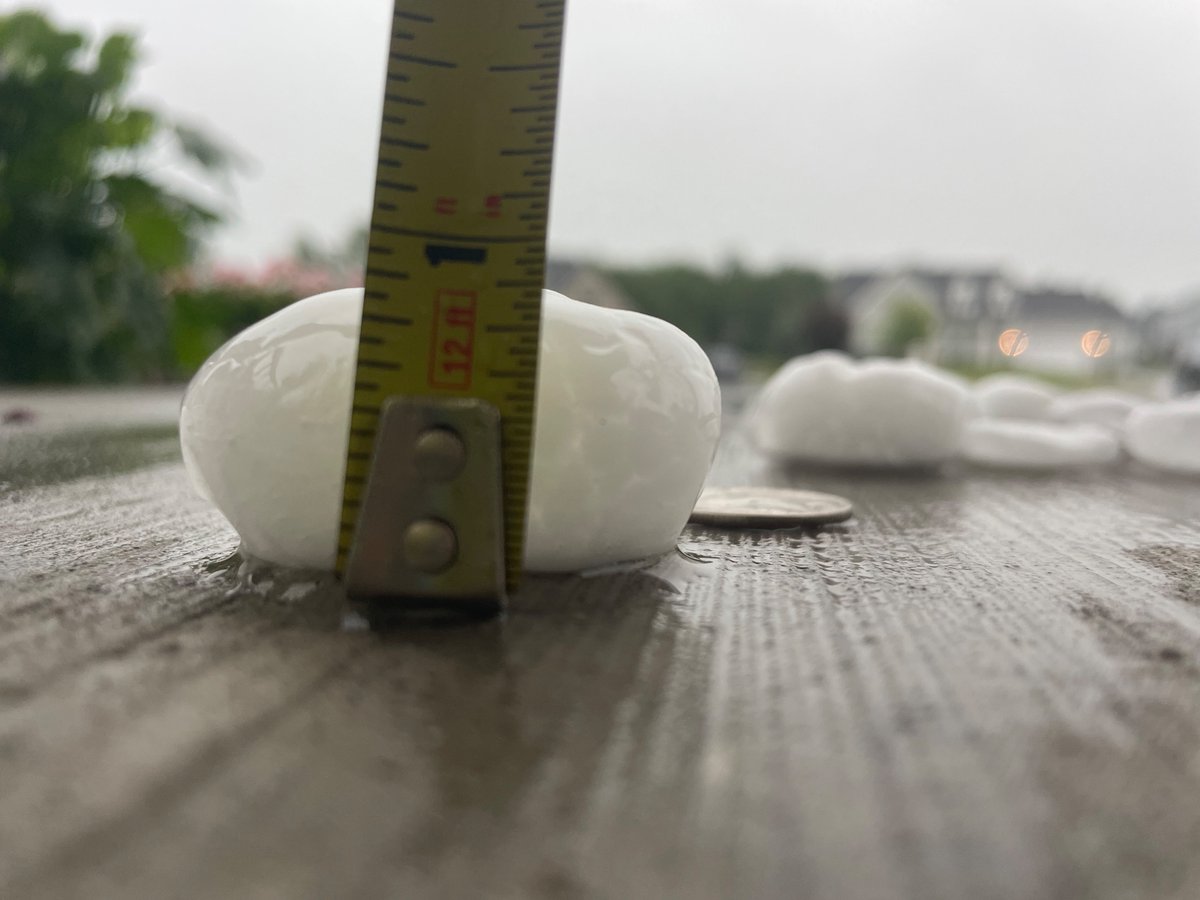 whec_amcdonald's tweet photo. Golf ball sized hail in Farmington.  #roc https://t.co/VkA4NSBgXx