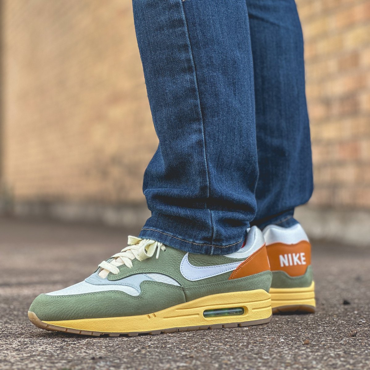 juan_ozuna's tweet image. These @Nike Air Max 1 “Design By Japan” really are special. #KOTD #WOFT #AM1