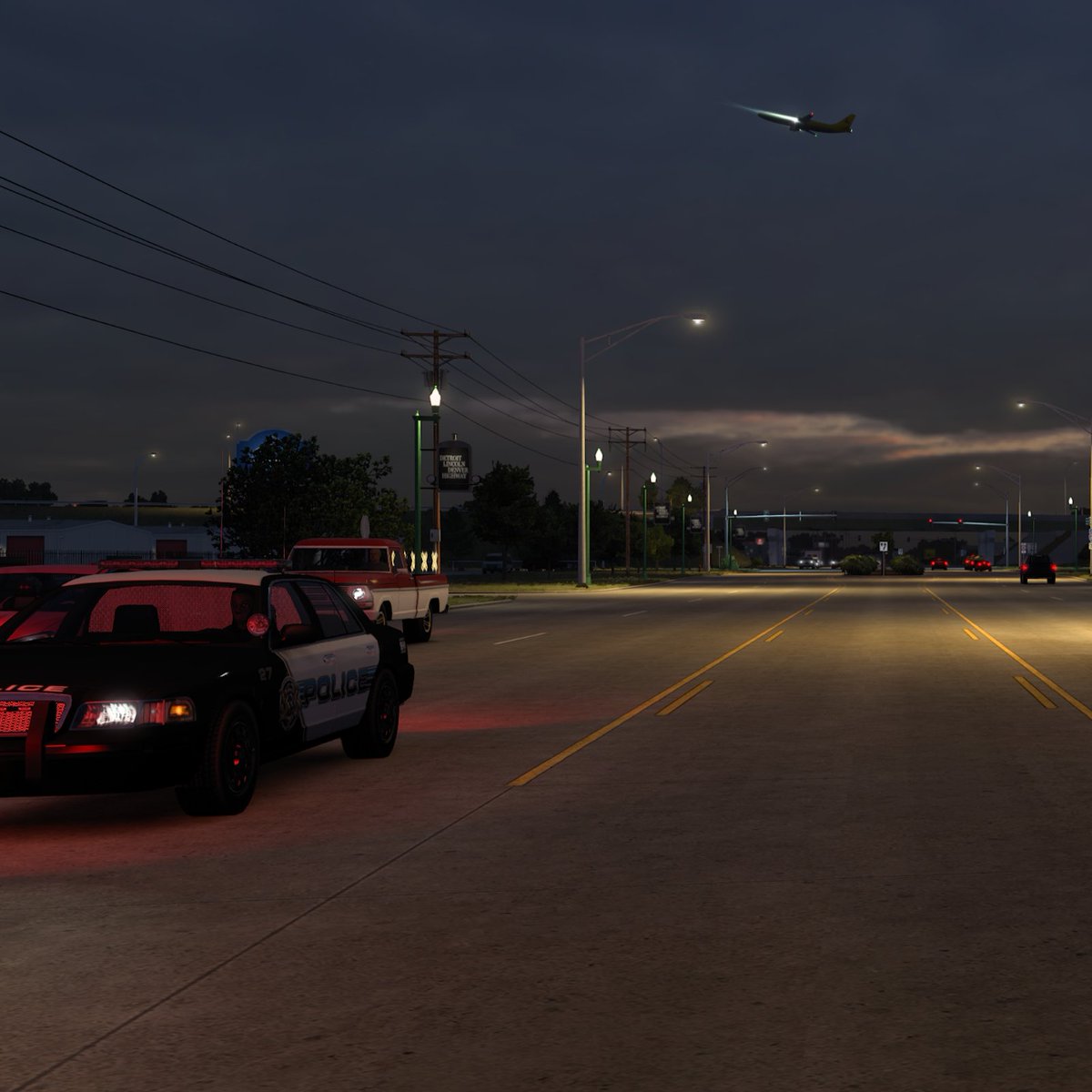 No ATS a SCS adiciona até avião e a iluminação e sombras são incríveis! Enquanto no efootball...🤡