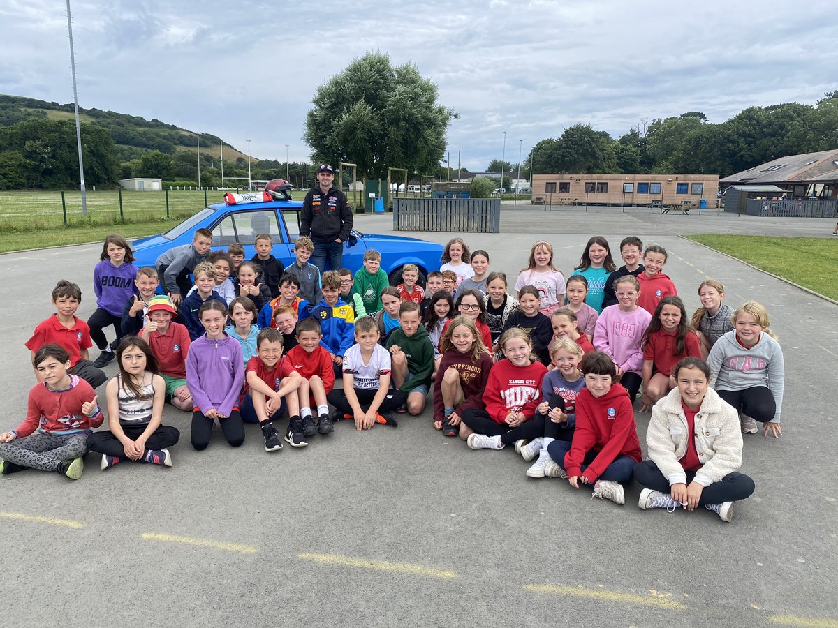 Ysgol Gymraeg Aberystwyth (@ysgolgymraeg) on Twitter photo 🚙 💨 Wrth ein boddau yn croesawu’r gyrrwr rali enwog Osian Pryce i’r ysgol heddiw!
Diolch am ddangos y car i ni, ac am y sesiwn holi ac ateb yn y Neuadd ar y diwedd.
Mae PAWB yn edrych ymlaen at <a href="/Rali_Ceredigion/">Rali Ceredigion</a> ddiwedd Awst er mwyn dy gefnogi! 🚙 💨 Wrth ein boddau yn croesawu’r gyrrwr rali enwog Osian Pryce i’r ysgol heddiw!
Diolch am ddangos y car i ni, ac am y sesiwn holi ac ateb yn y Neuadd ar y diwedd.
Mae PAWB yn edrych ymlaen at <a href="/Rali_Ceredigion/">Rali Ceredigion</a> ddiwedd Awst er mwyn dy gefnogi!