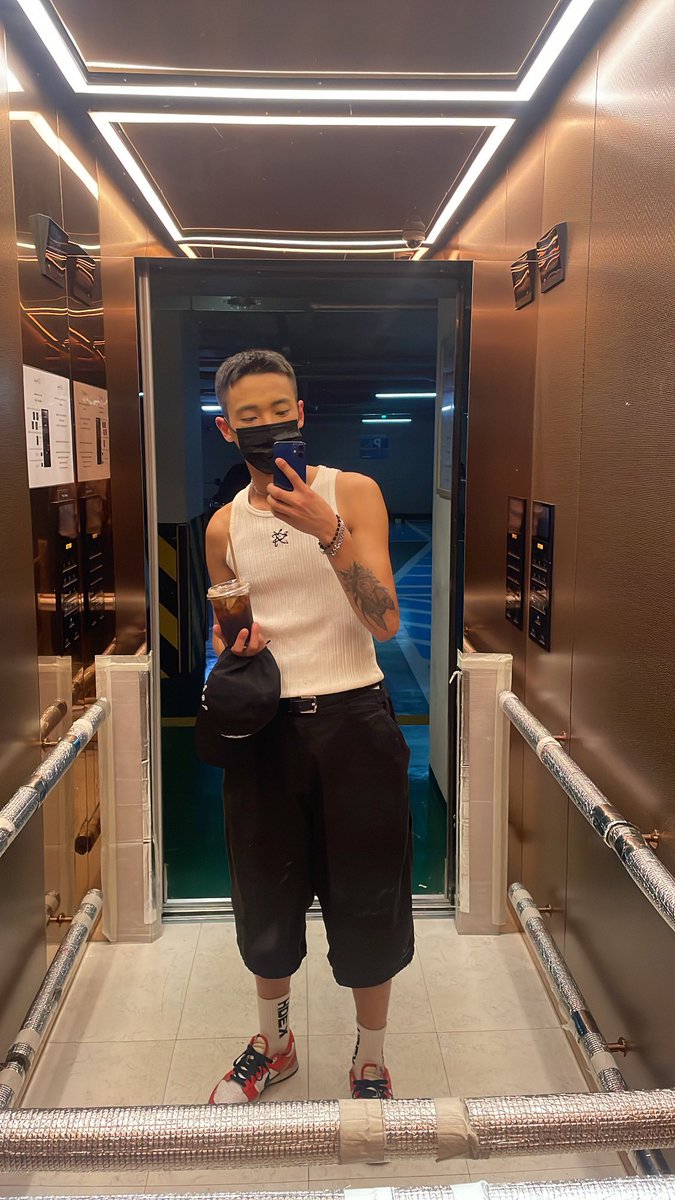 on.soundcloud.com/HwJkazVKc7faLm… 메이미 워럴~ ㄹㅅㄱ🤙🏽🤙🏽