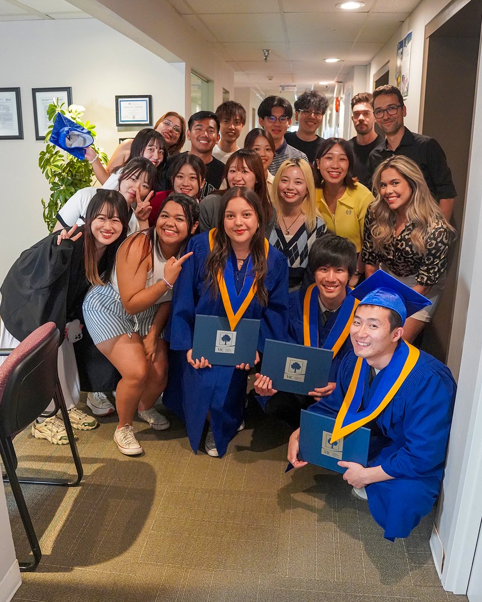 StudySSLC's tweet image. 🎓✨ We had an incredible VIC graduation at Howe campus! Congrats to all our amazing graduates! 🎉👏 Download your photos at vancouver.college/photos and tag your classmates below. Let's celebrate together! 🥳📸 #VICGraduation #HoweCampus #CelebrateSuccess