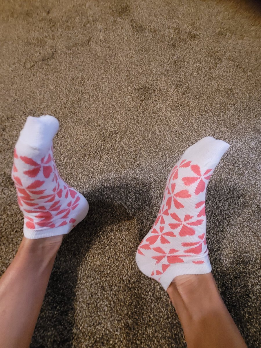 frontrowfootsho's tweet photo. #feet #foot #feetworshi̇p #sicksocks #smellysocks #dirty https://t.co/WPQxt1oqnC