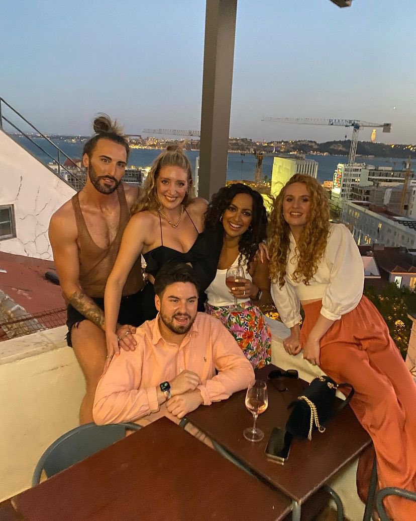 Chloewatson789's tweet photo. #MACFAMILY highlights ๐ truly is a fam, full of legends.
.
.
#AmbaniWedding #AnantAmbani #Drisey #ImranKhan #paofc #Raayan #RutoMustago #WWERaw #HomeRunDerby #TheBachelorette #RNCConvention #AllBlacks #AllStarGame https://t.co/Me5pcCadv7