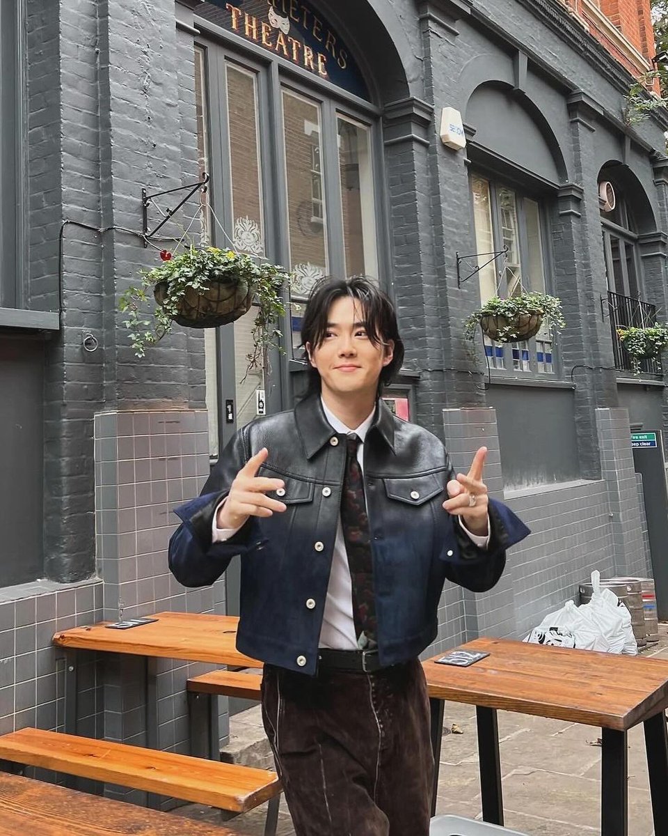 수호룩봇 (@suholook) on Twitter photo 