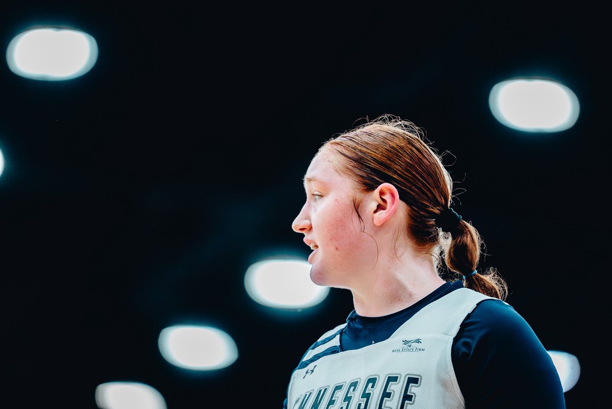 livloveday_21's tweet image. My @ETAThunder2027 team will be competing in the🏆Gold Championship Bracket -AQUA 2027 @TFNsRun4Roses @WNBA Final 4 Game on Court 3 KEC 12:32pm  7/16/24

#DAY6 #IMNEXT🌹

♥️📸: @SykesShots