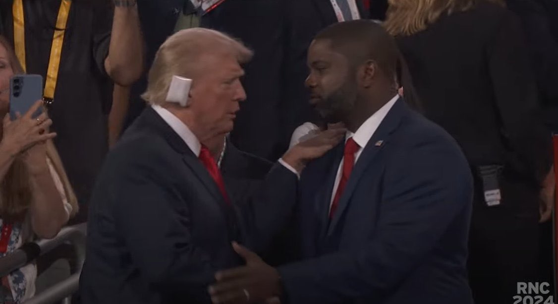 Stand for America.

Stand with President Trump.

Together, we will Make America Great Again.