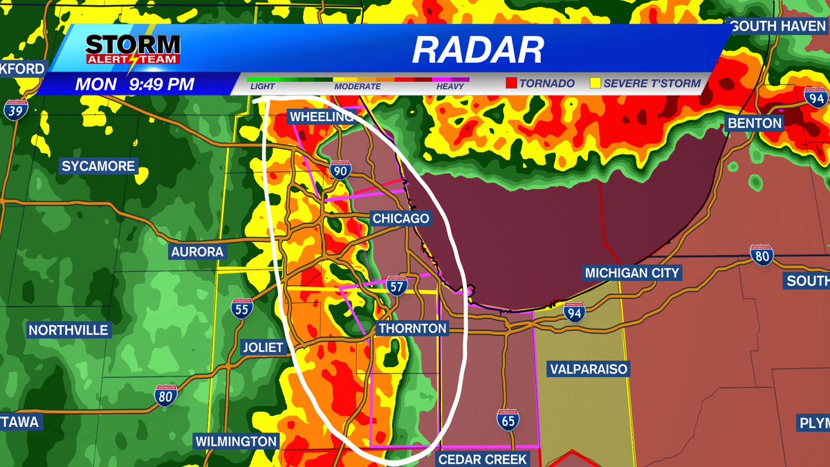 rustywx's tweet photo. Now the tornado warnings in and around Chicago are CONFIRMED tornado warnings. Hoping for the best for all concerned.  

Radar as of 949pm Monday, July 15, 2024. https://t.co/c70hA0avx4