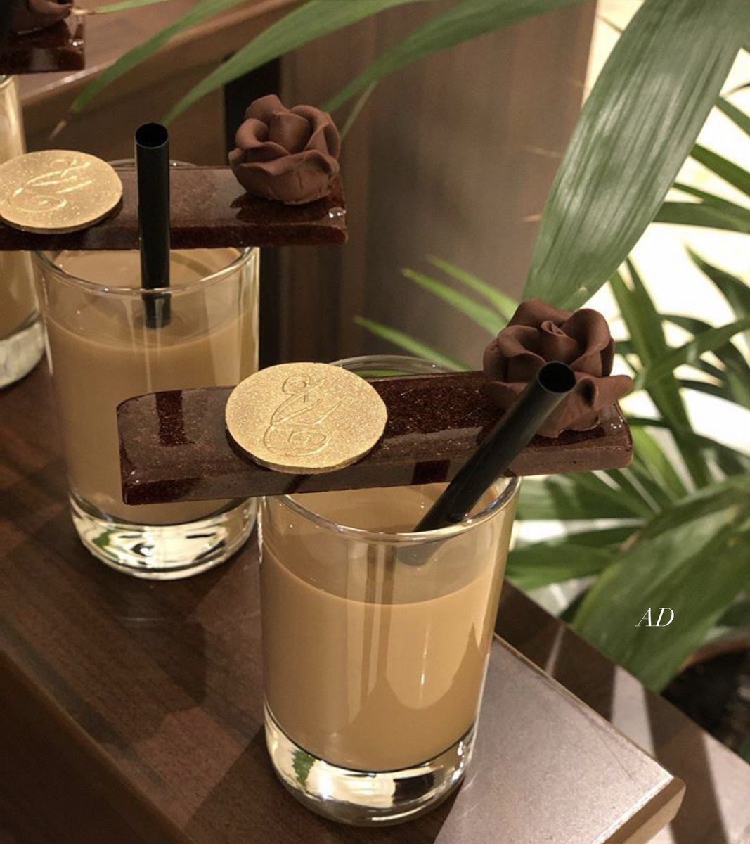 true8_'s tweet photo. لقيت مستلزمات مشروبات الضيافه بـ أسعار حلوه 
بحطها لكم 🍸🥂🍷 . https://t.co/aYi8rpd2Vq