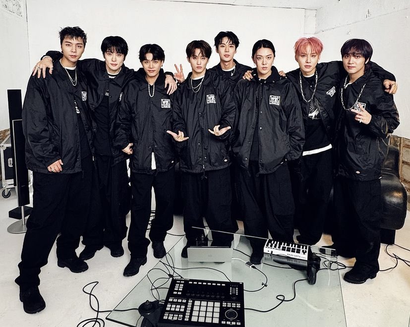 HaechanBR's tweet photo. 🚨| GUARDEM DINHEIRO! Foi noticiado que o #NCT127 está se preparando para fazer uma turnê mundial!

🔗 https://t.co/IDRmsNL80c https://t.co/cUH2zXZRo2