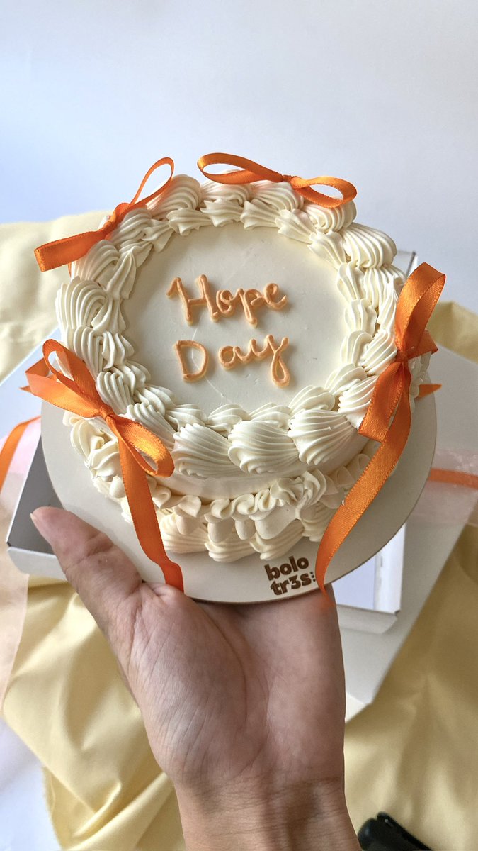 talentpjm's tweet photo. Aniversário da minha filha Hope bordados de ontem ❤️ https://t.co/Az1D6zerJE
