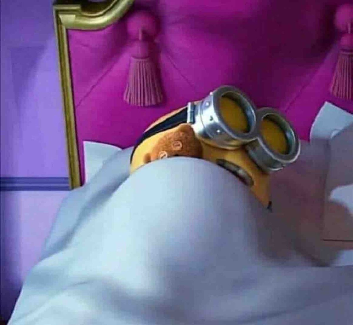 “Nunca respondes, ¿qué tanto haces?”

Yo: