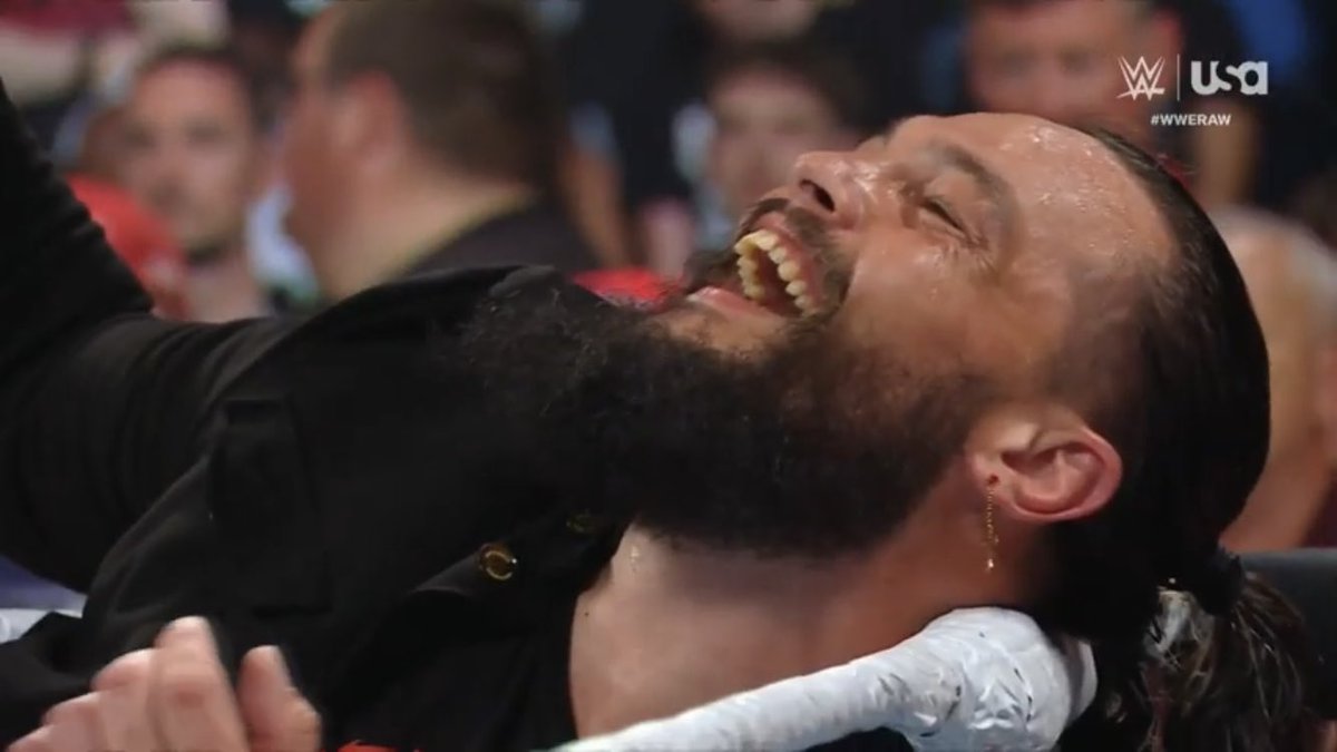 SimonTheWweFan's tweet photo. This is remind of his brother bray 🥺🥺🥺 

2022 - La Knight attack Bray Wyatt on SmackDown. 
2 years later…
2024 - Chad Gable and Creed Brothers attack Bo Dallas on raw. 

They both similar exactly just like his brother 🥺🥺🥺 https://t.co/VquG9Bv95K