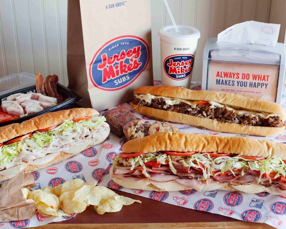 ComingSoonRGV's tweet photo. Brownsville, TX - Jersey Mikes is coming soon to 4395 Frontage Road (PAD "C"). Construction is expected to start in August and be completed by October 2024.
#ComingSoon #BrownsvilleTX #RGV #JerseyMikes https://t.co/4ghO6ANs1d